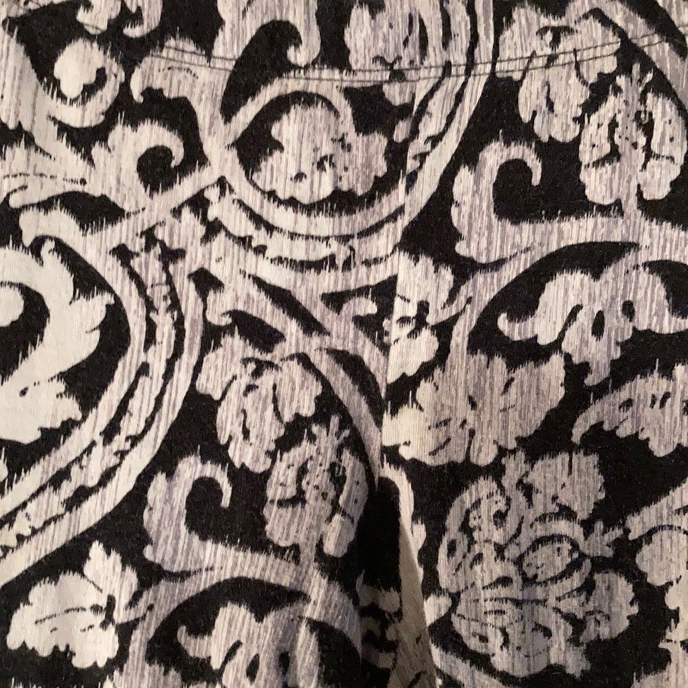 Patterned Leggings - Picture 4 of 4